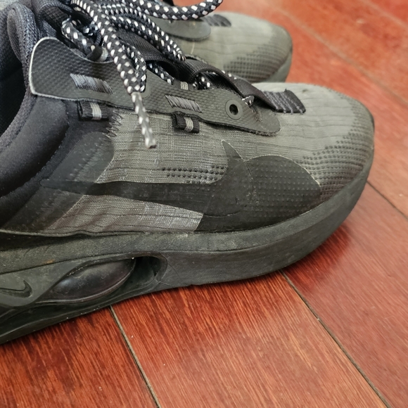 Nike Air Max - Picture 3 of 4